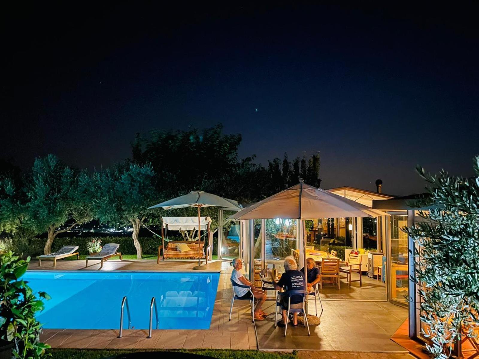 Villa Mandetta B&B Santo Stefano del Sole Exterior foto